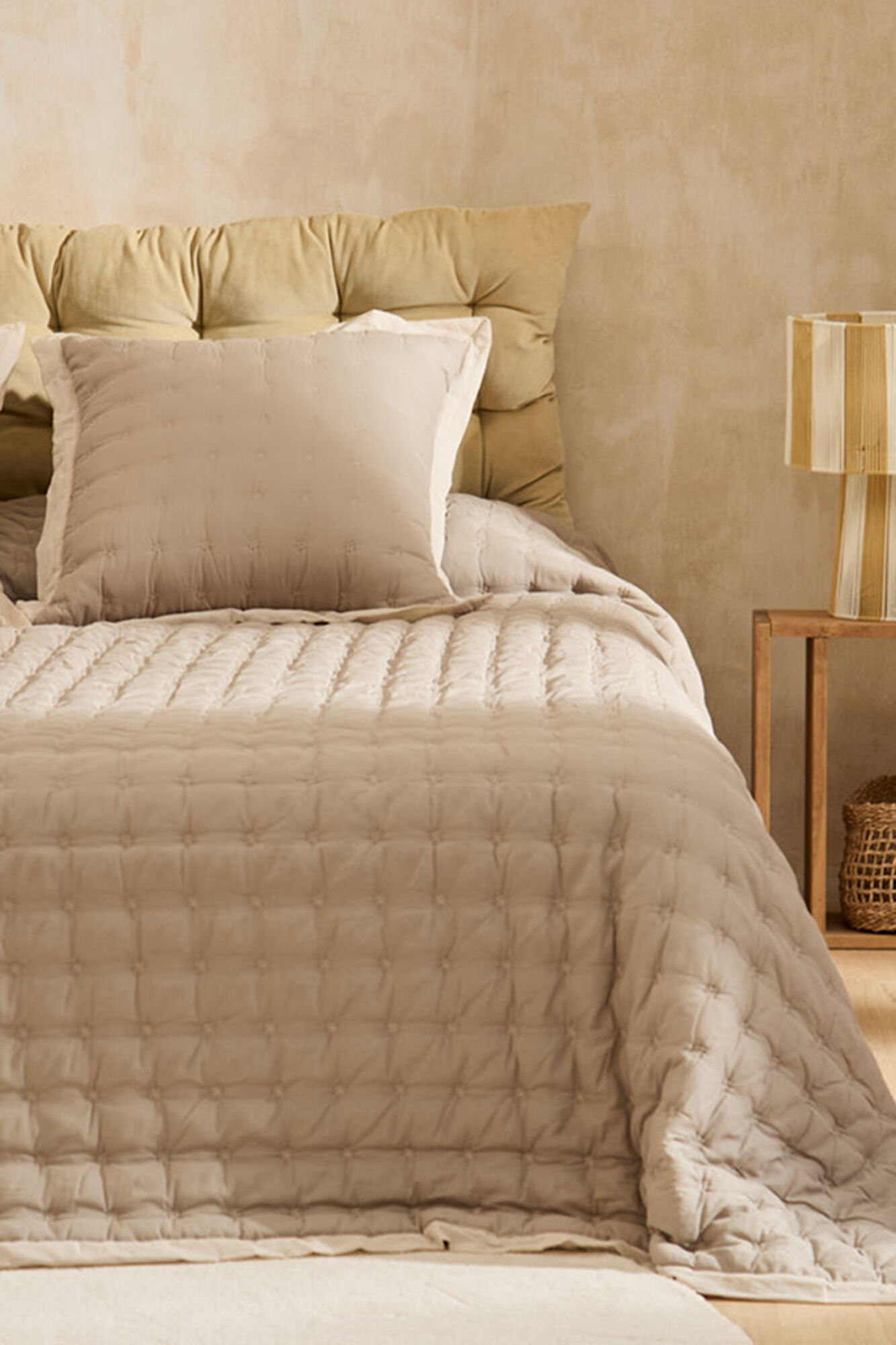 Calma House Beige Steppdecke Nimes