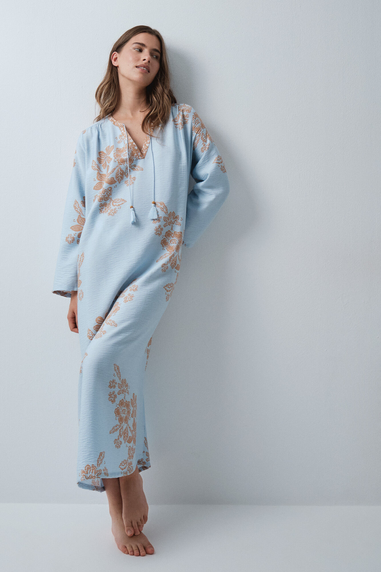 Women'secret Robe caftan en viscose &agrave; imprim&eacute; floral bleue