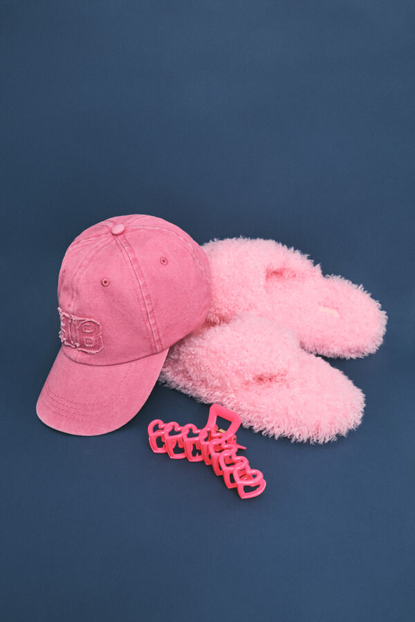 HI&BYE Pink faux shearling slippers pink