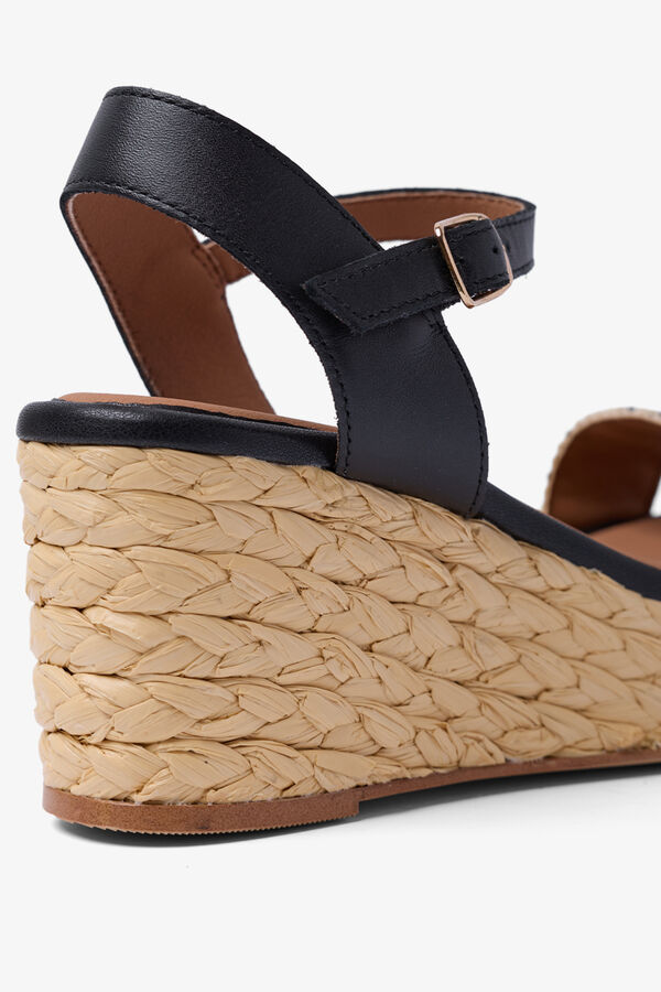 Popa Sakarun raffia low wedge sandal black