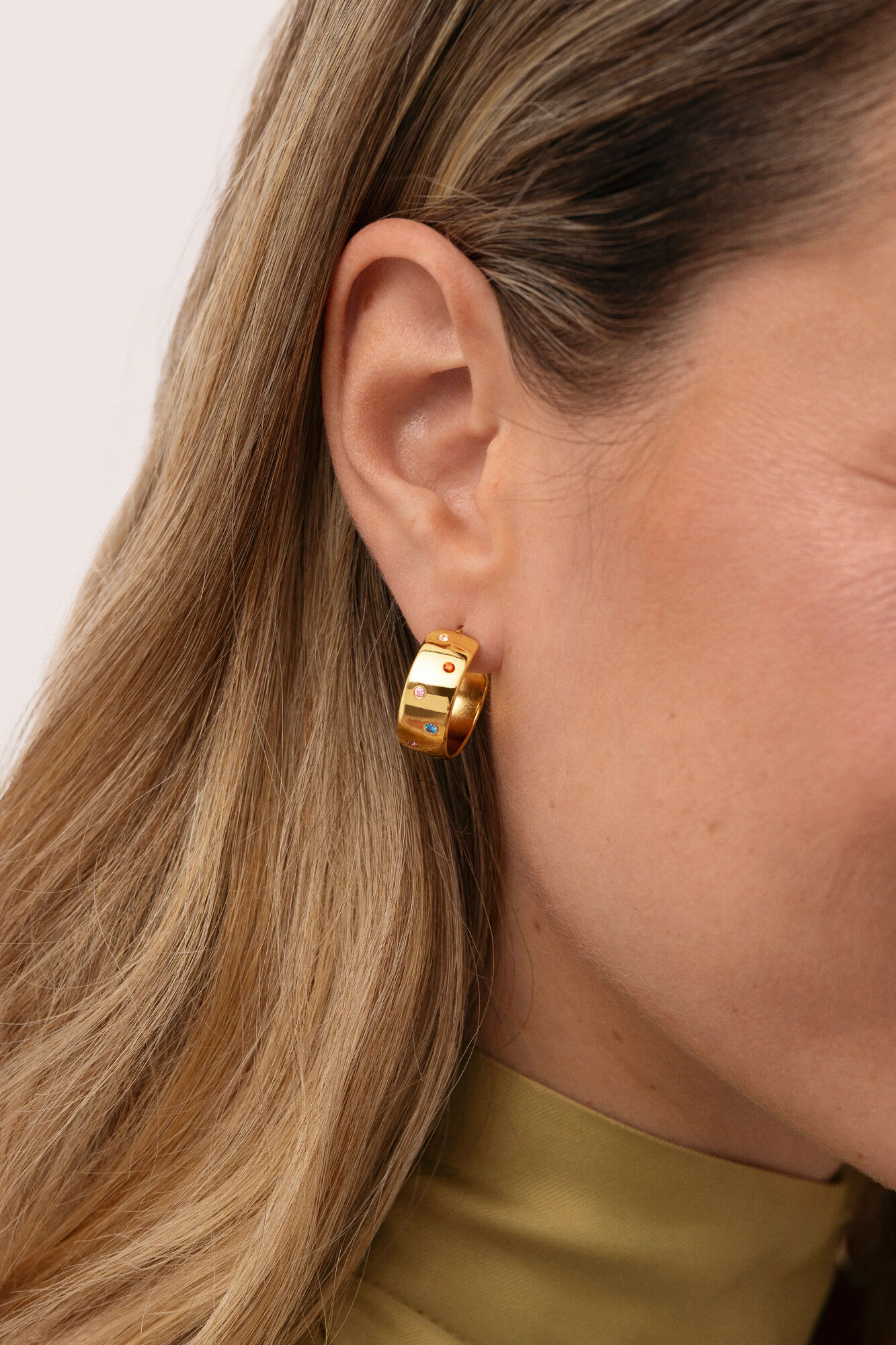 Singularu Regenbogenfarbene Ohrringe aus vergoldetem Edelstahl