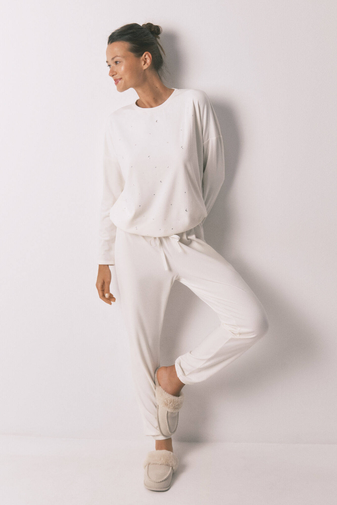 Women'secret Long pyjamas in soft white glitter velvet