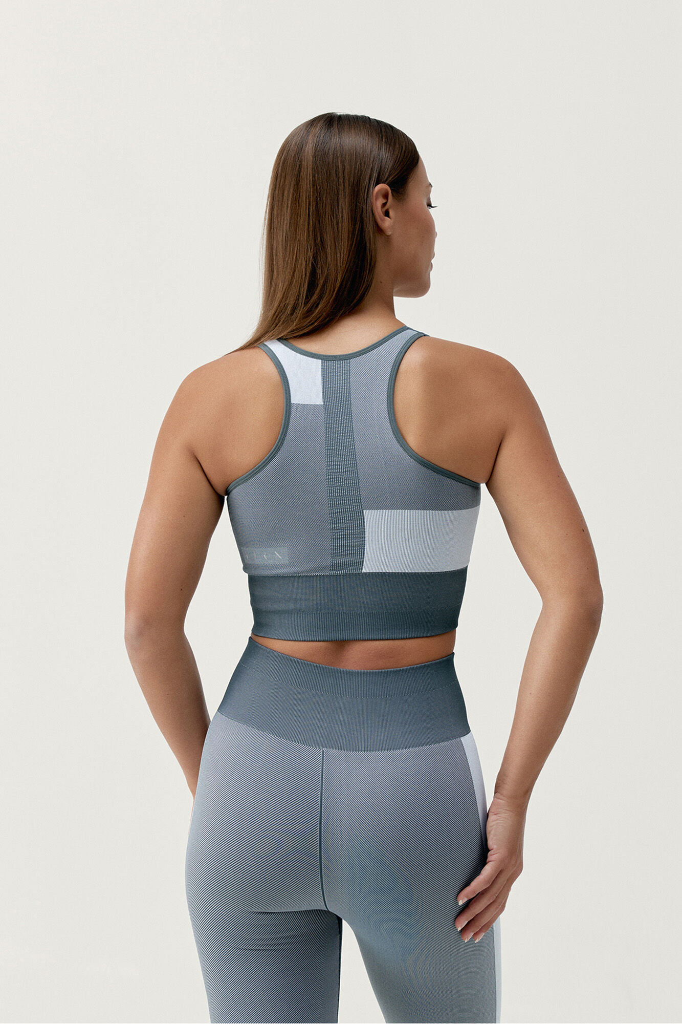 Born Living Yoga Sport-BH-Top Athena Stormy Grey/White