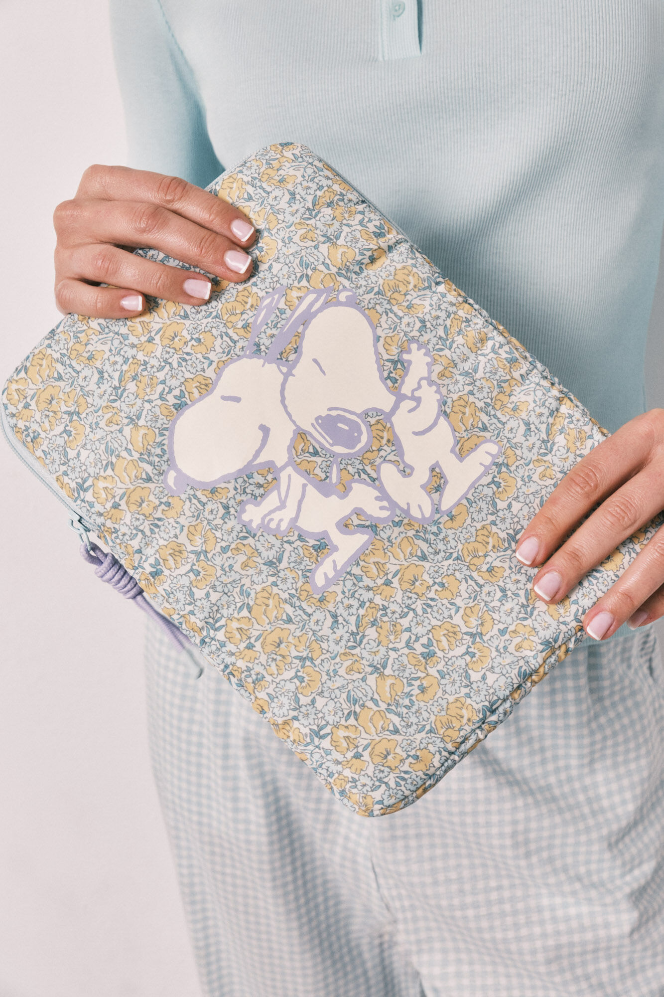 Snoopy floral tablet case | Other accessories | WomenSecret