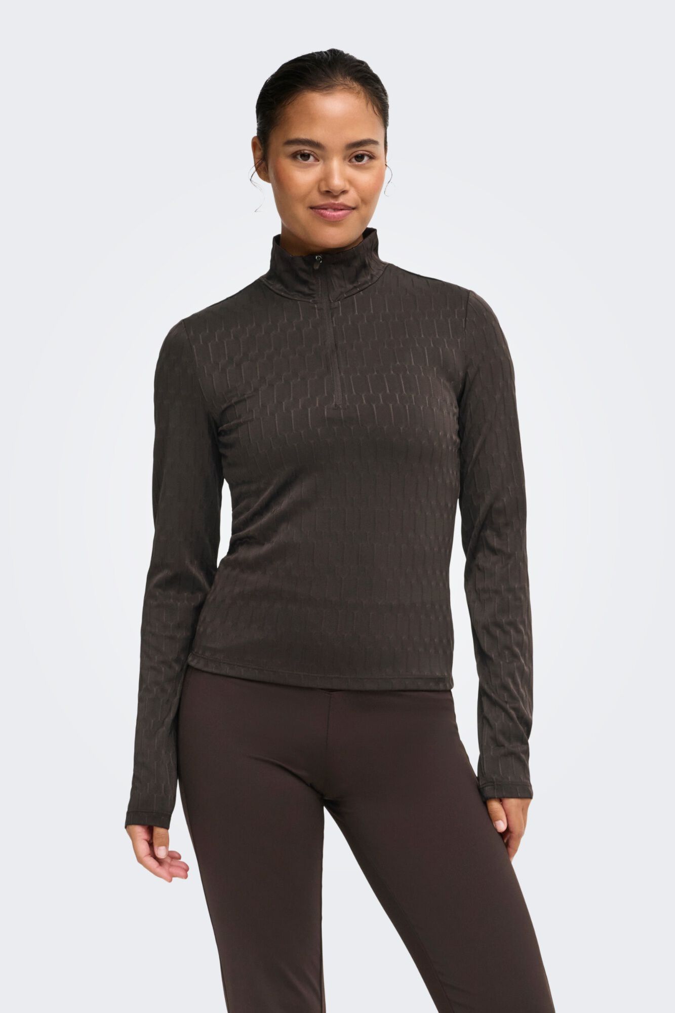 Only Play Top de cuello alto con cremallera
