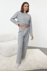 Trendyol Gray plush pyjamas set Grau