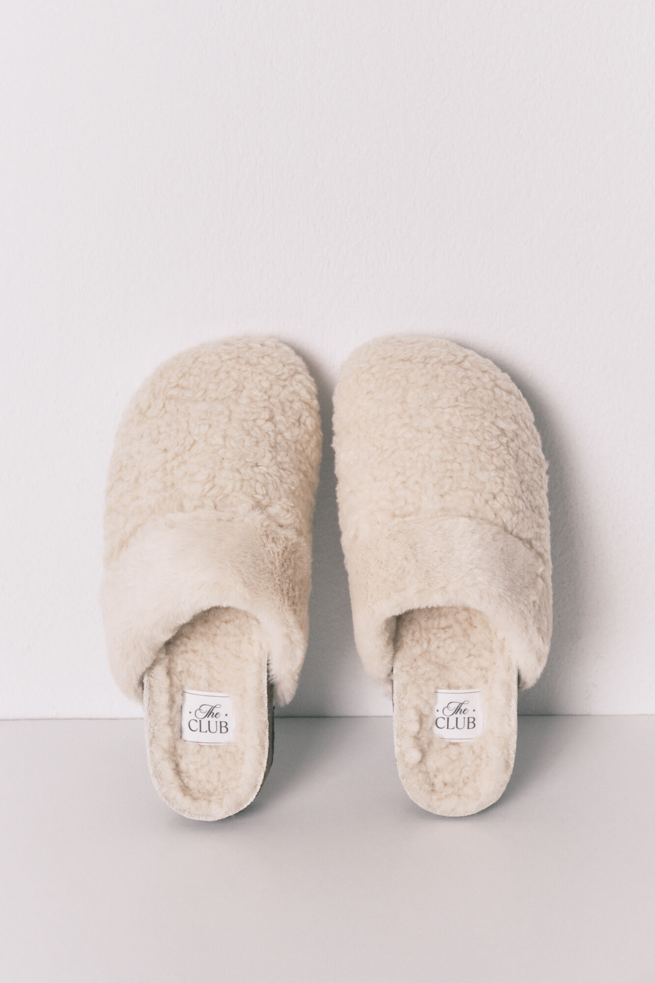Women'secret Beige sheepskin faux shearling slippers