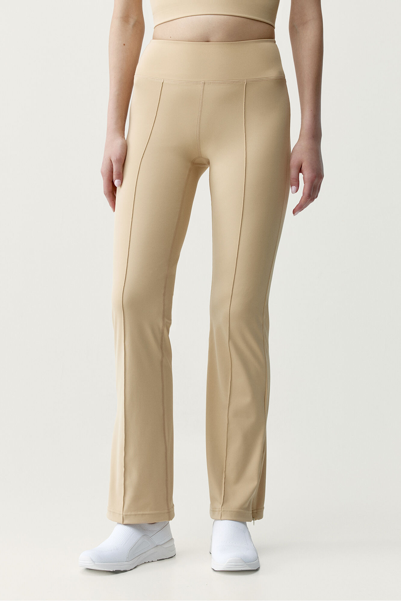 Born Living Yoga Beige Sport-Leggings MARINA