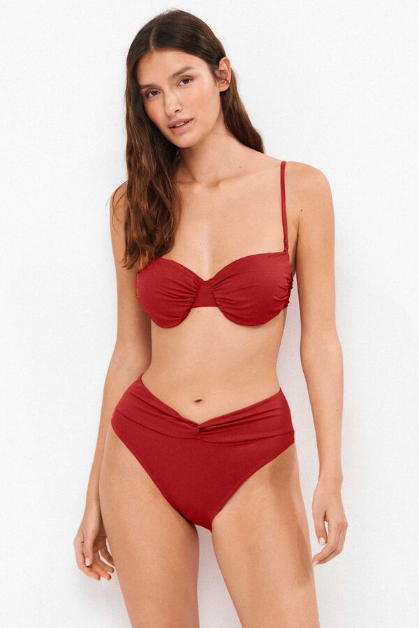 Gisela Braga bikini alta nudo burdeos