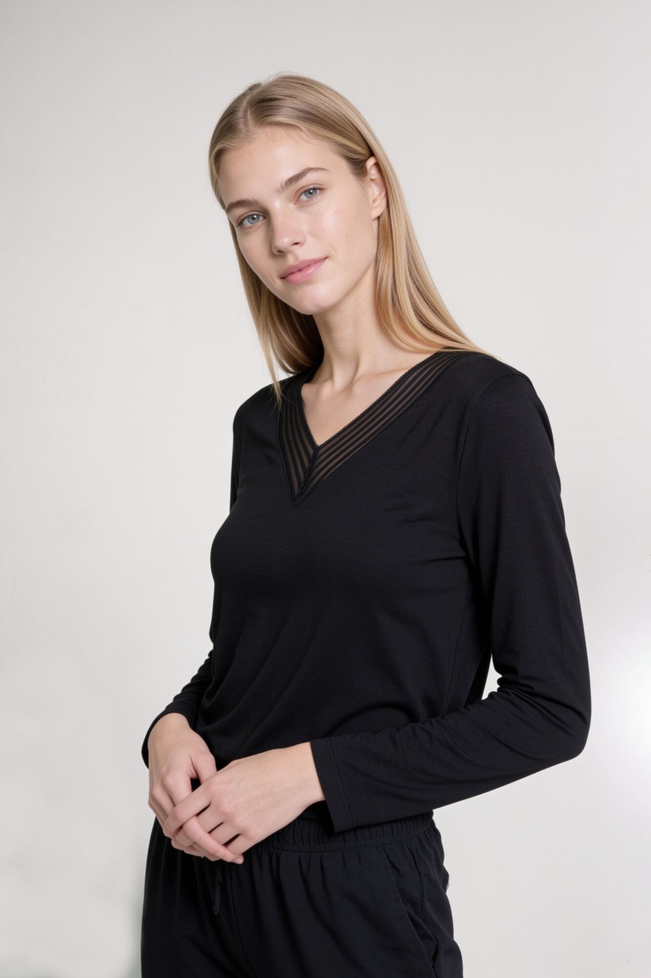 Gisela Long pyjamas with webbing detail