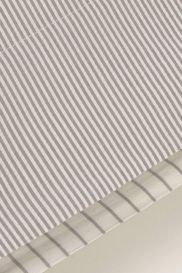 Textura Wendbar H&uuml;lle mit Streifen Grau