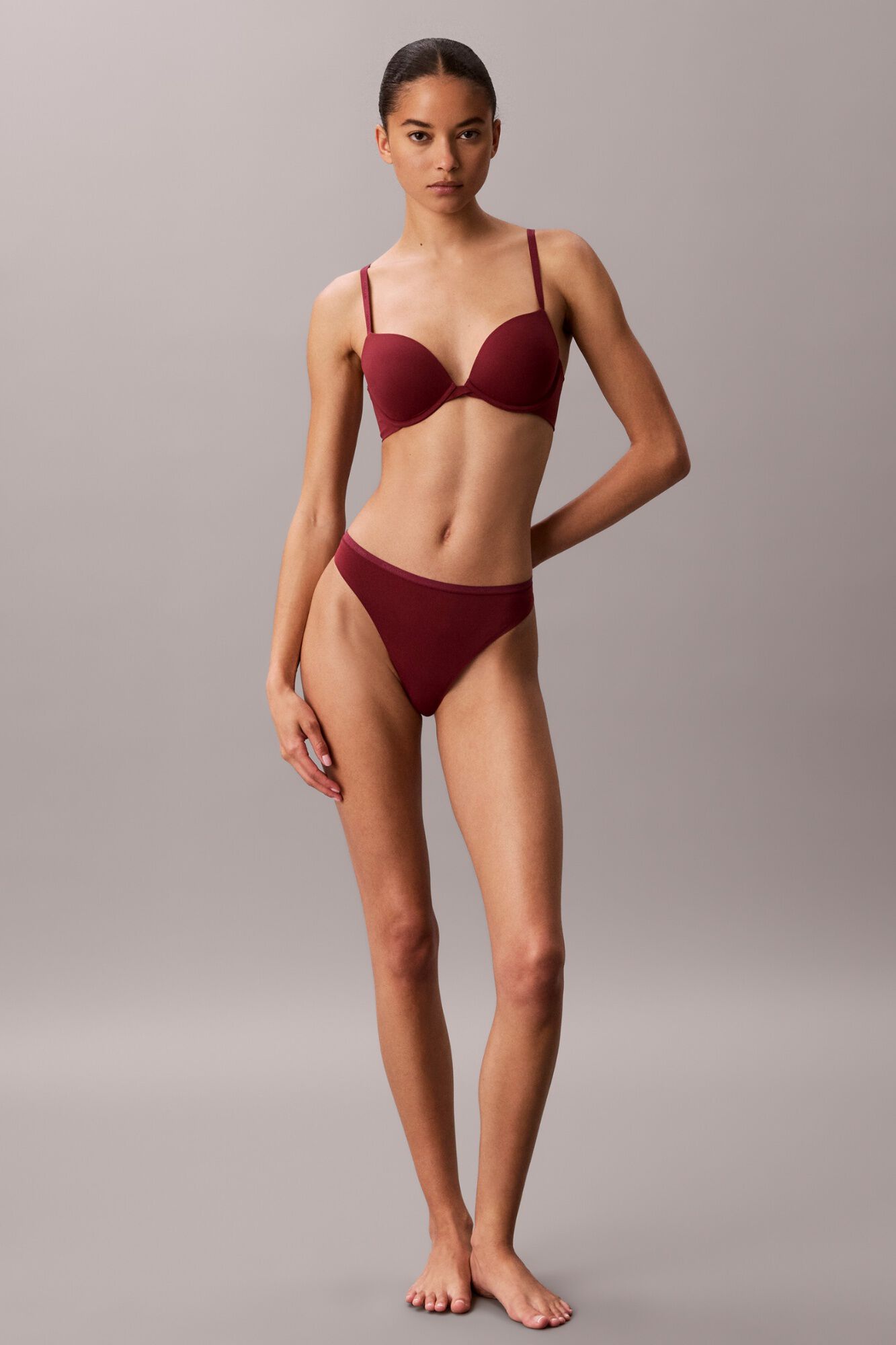 Calvin Klein  Tanga individual mujer