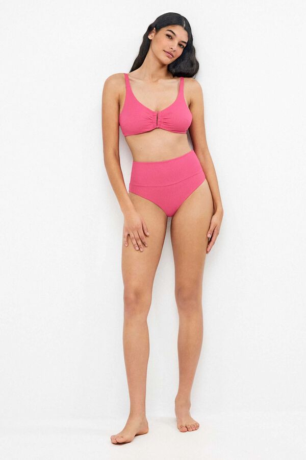 Gisela Braga bikini multiposici&oacute;n rosa