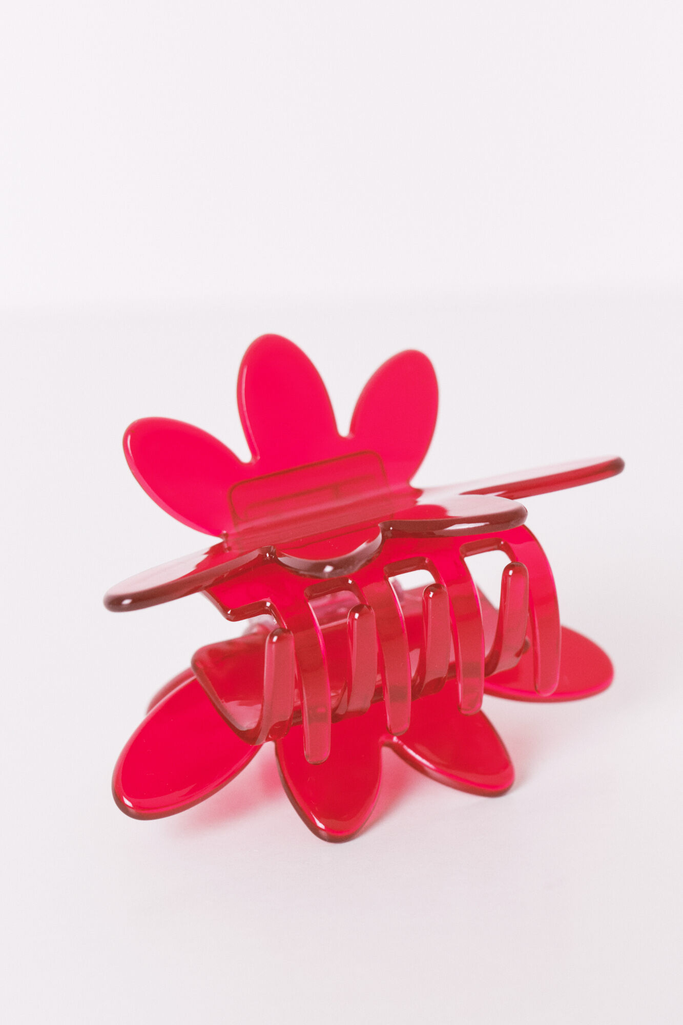 Women'secret Transparent red flower clip