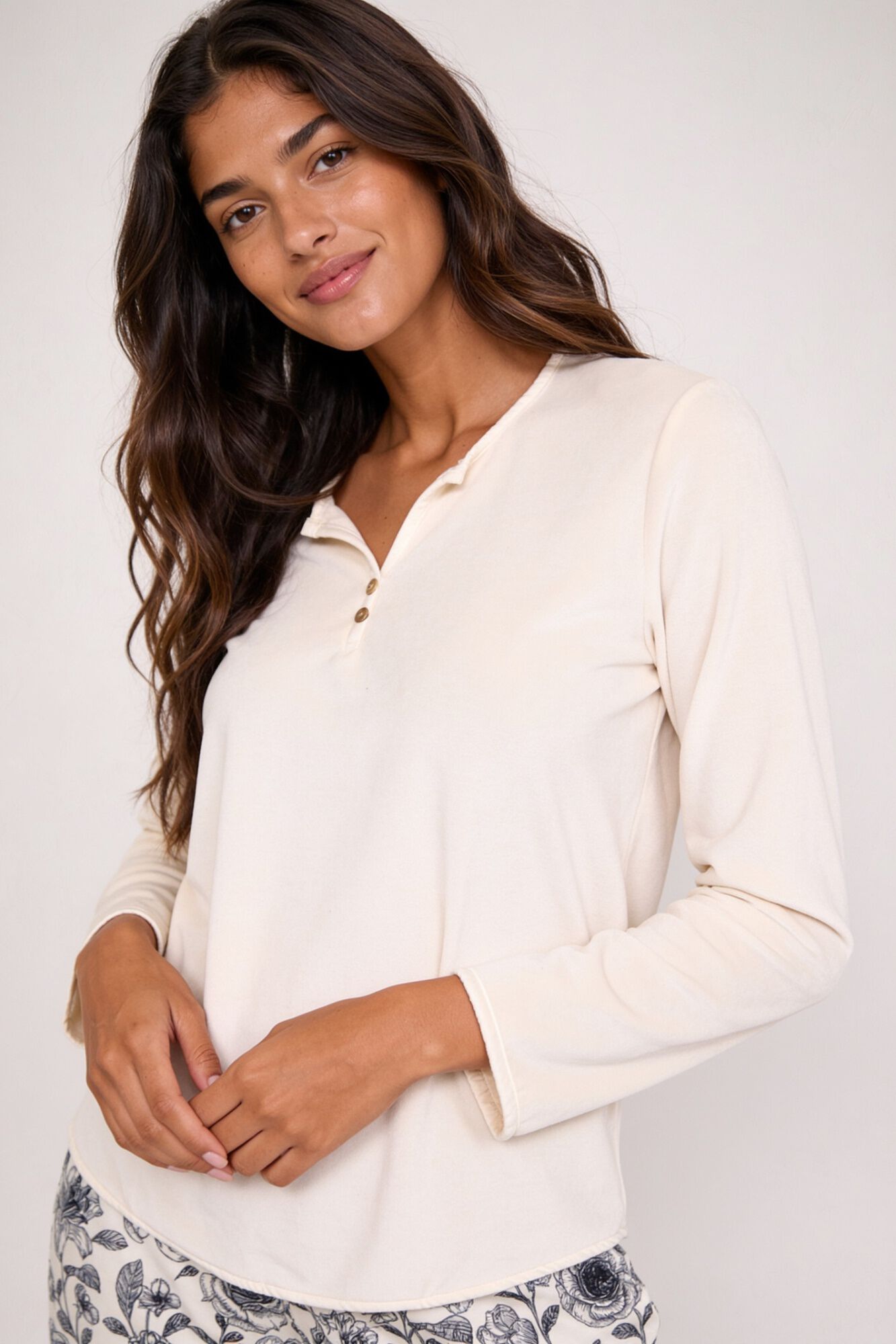 Gisela Long pyjamas with contrasting print trousers