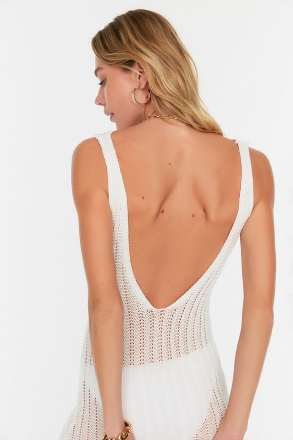 Trendyol Vestido midi de punto sin mangas marfil