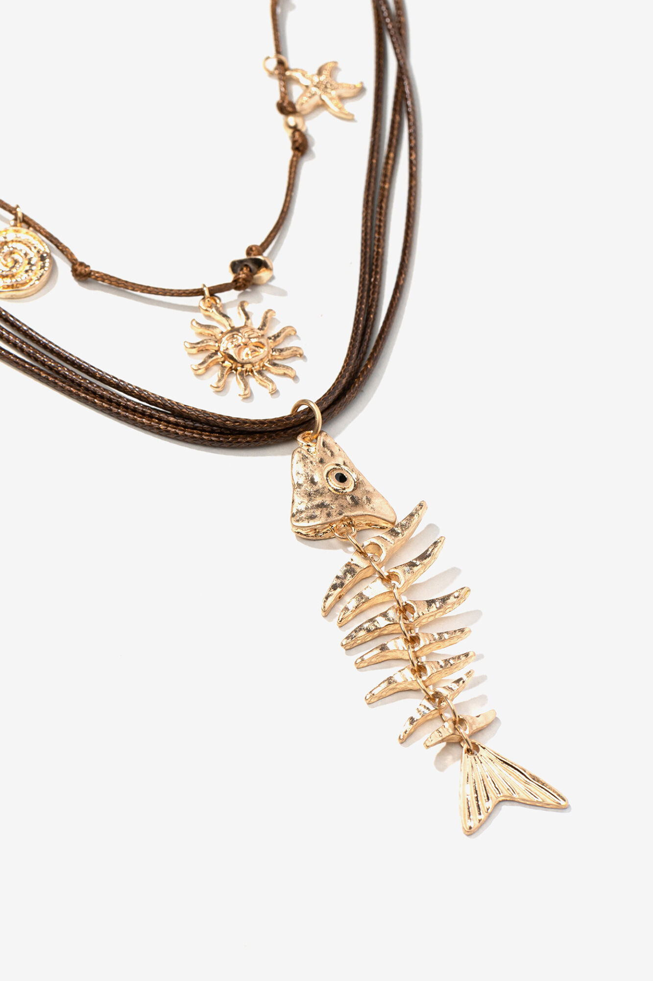 Vilanova Collar dorado con esqueleto pez