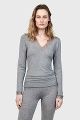 Gisela Thermal V neck T-shirt with lace grey