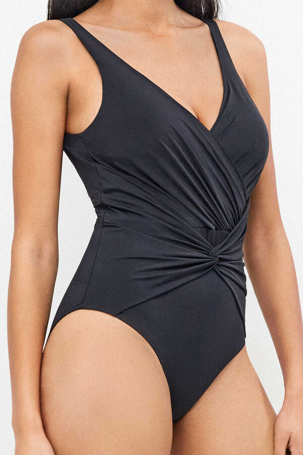 Gisela Ba&ntilde;ador plus size sin aro negro