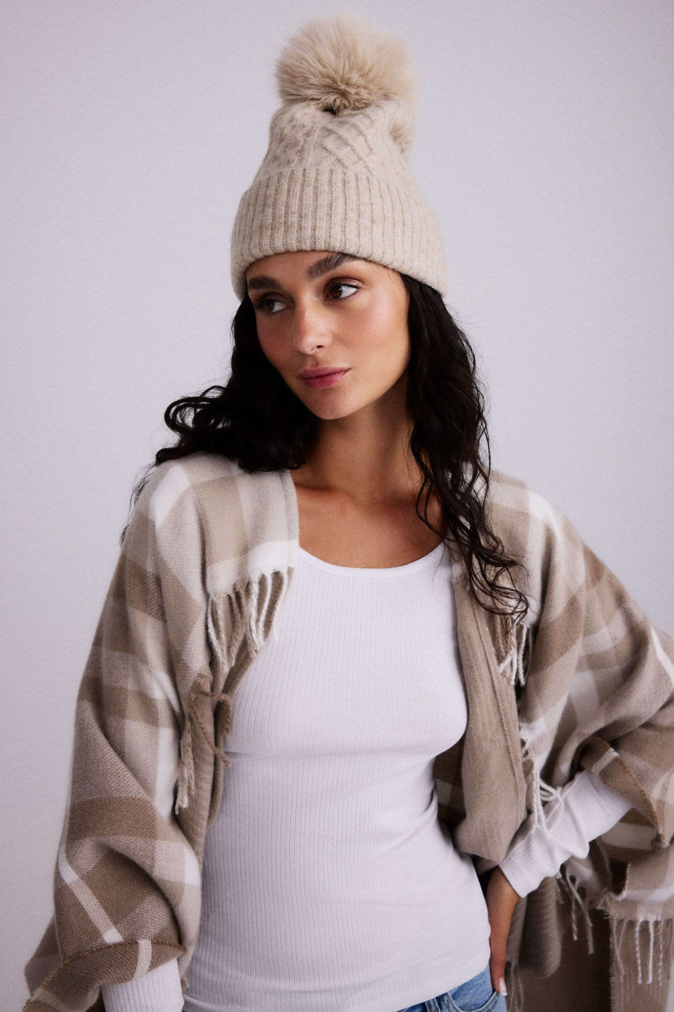 Pieces Gorro con pom-pom