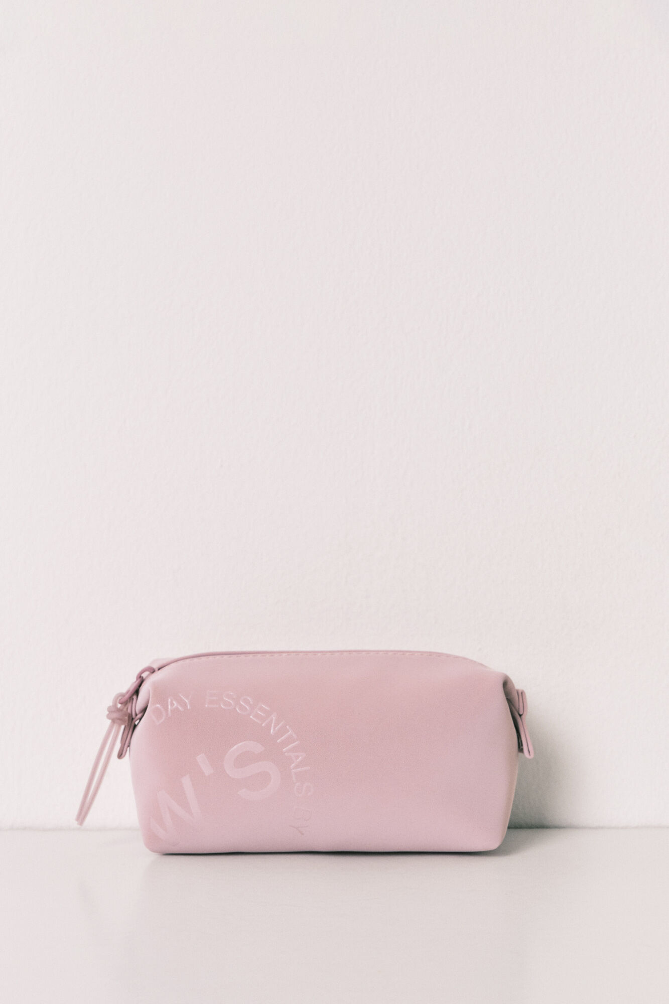 Women'secret Pink zip vanity case