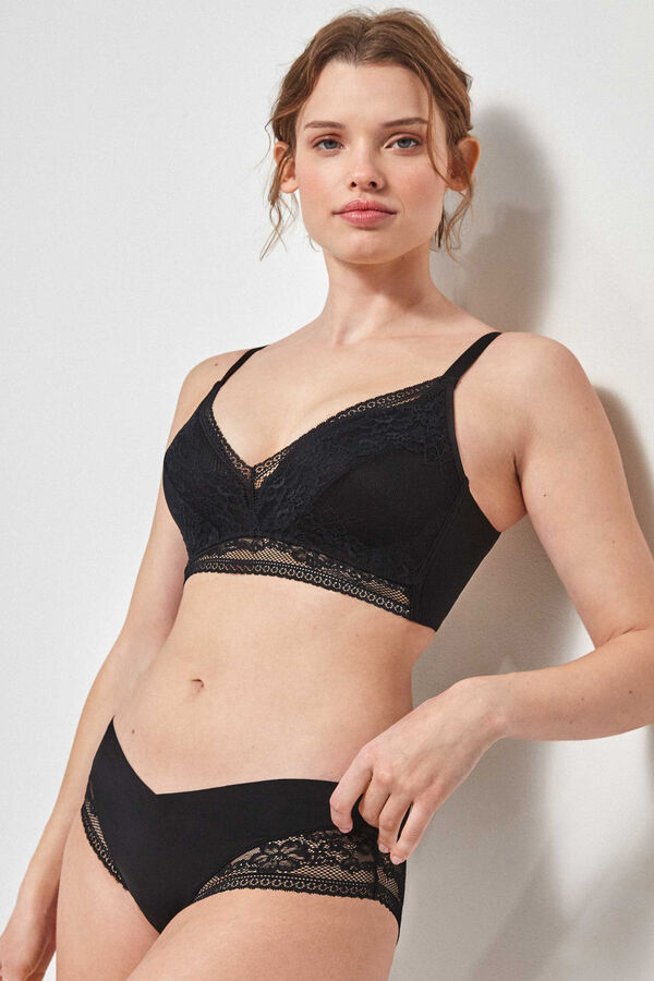 Womensecret Non-wired C and D cup bra Crna