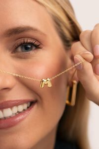 Singularu Halskette Hailey Letter Stahl B.Gold