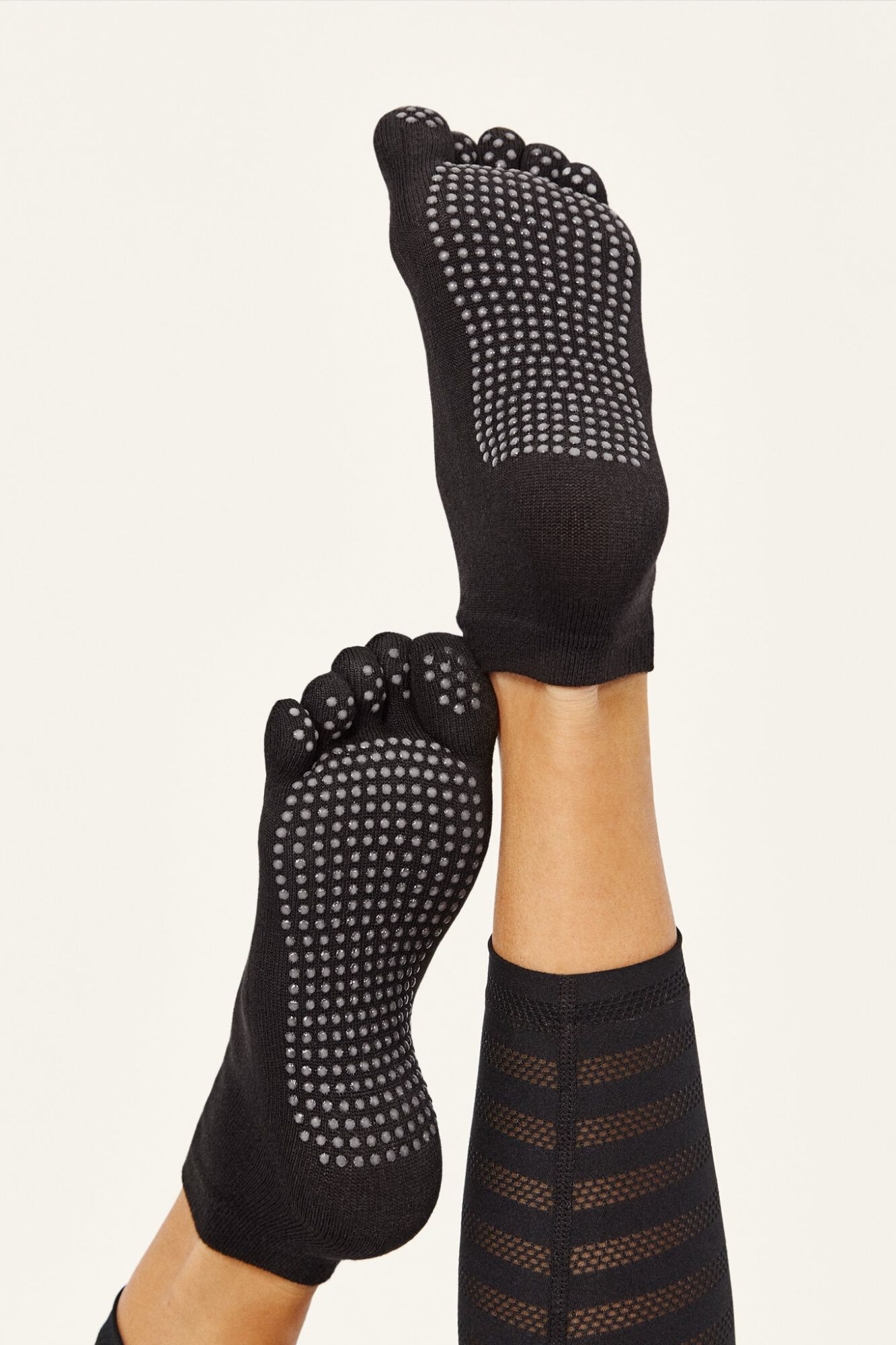 Born Living Yoga Kurze Sport-Zehensocken