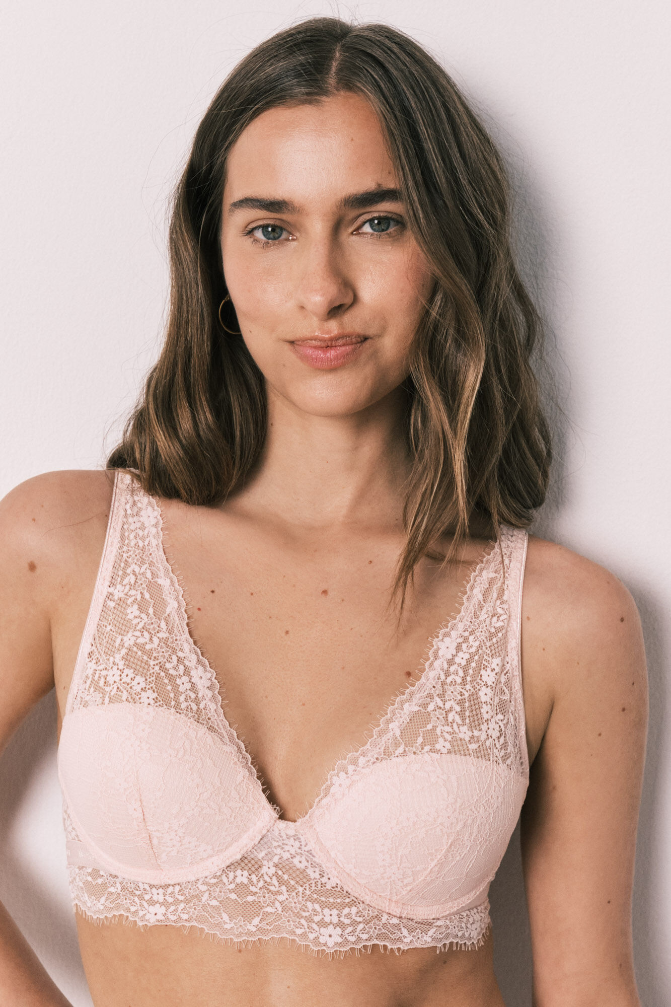 Women'secret Soutien-gorge dos nu rembourr&eacute; en dentelle rose INTUITIVE