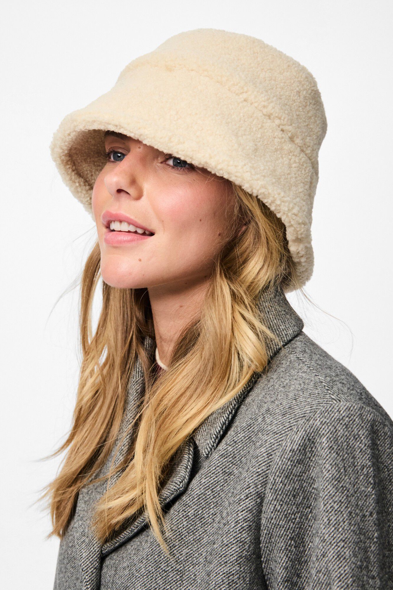 Pieces Sombrero bucket efecto teddy