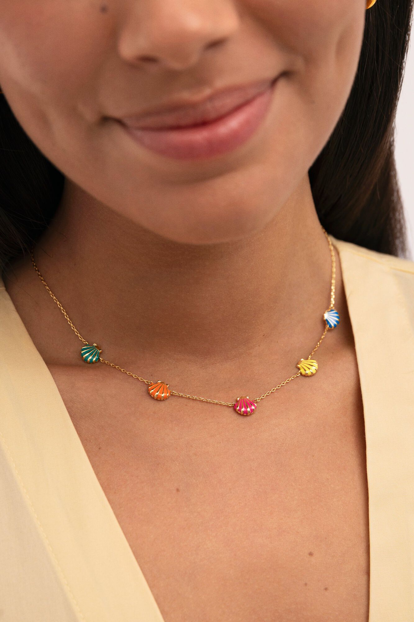 Singularu Halskette Muscheln Emaille Gold