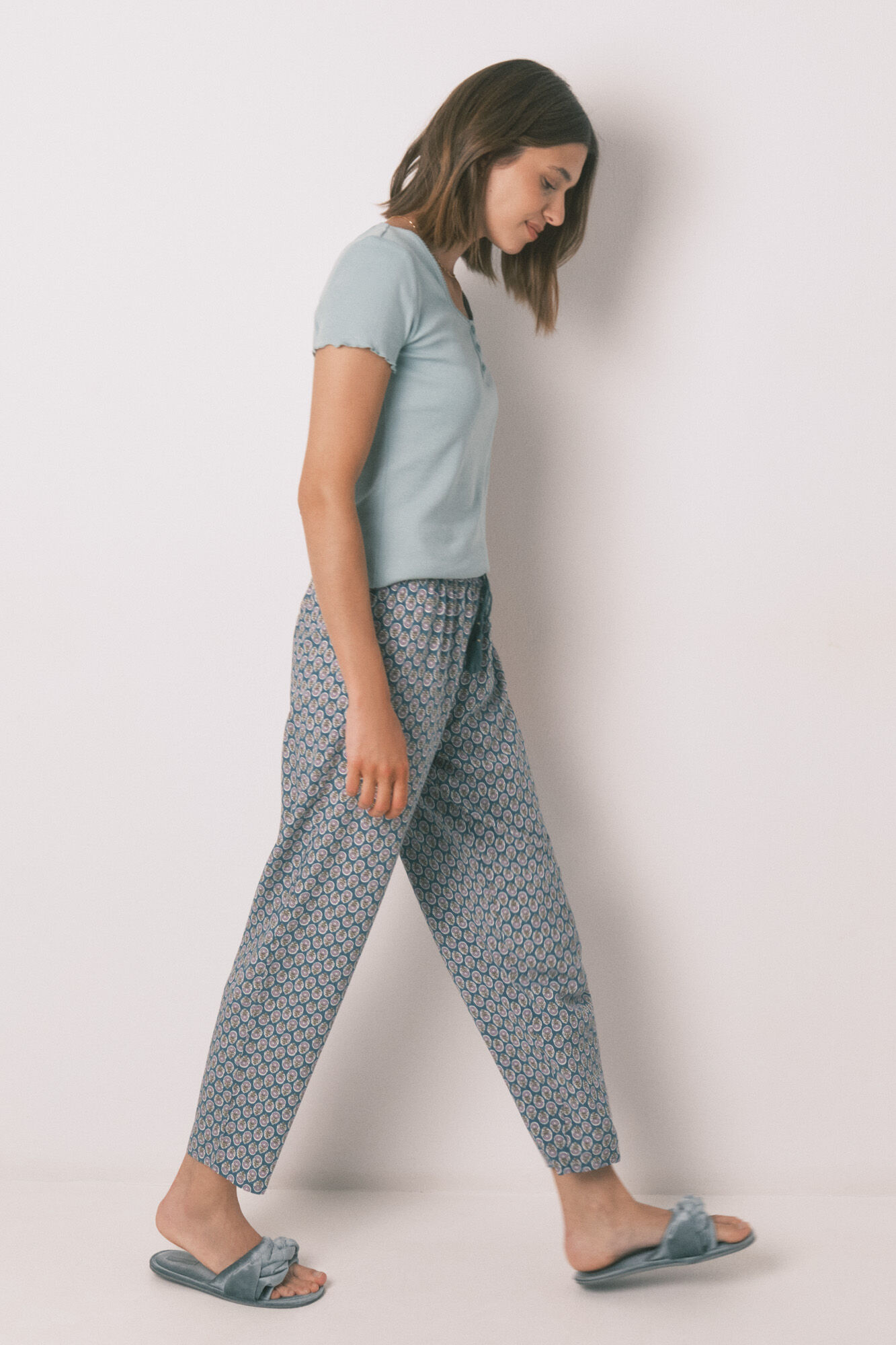 Women'secret Pantal&oacute;n largo carrot viscosa print sellos