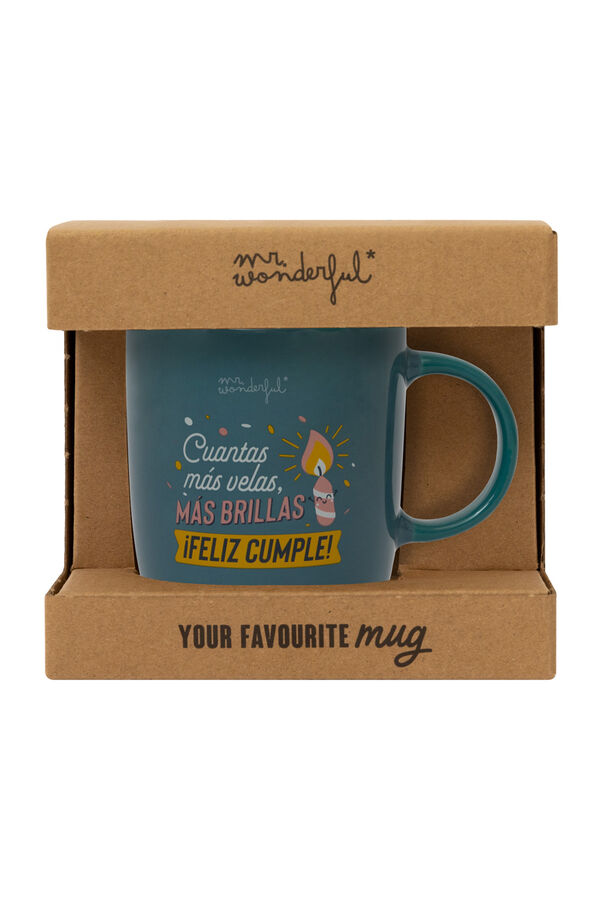 Mr. Wonderful Taza Cuantas m&aacute;s velas, m&aacute;s brillas. &iexcl;Feliz cumple! estampado