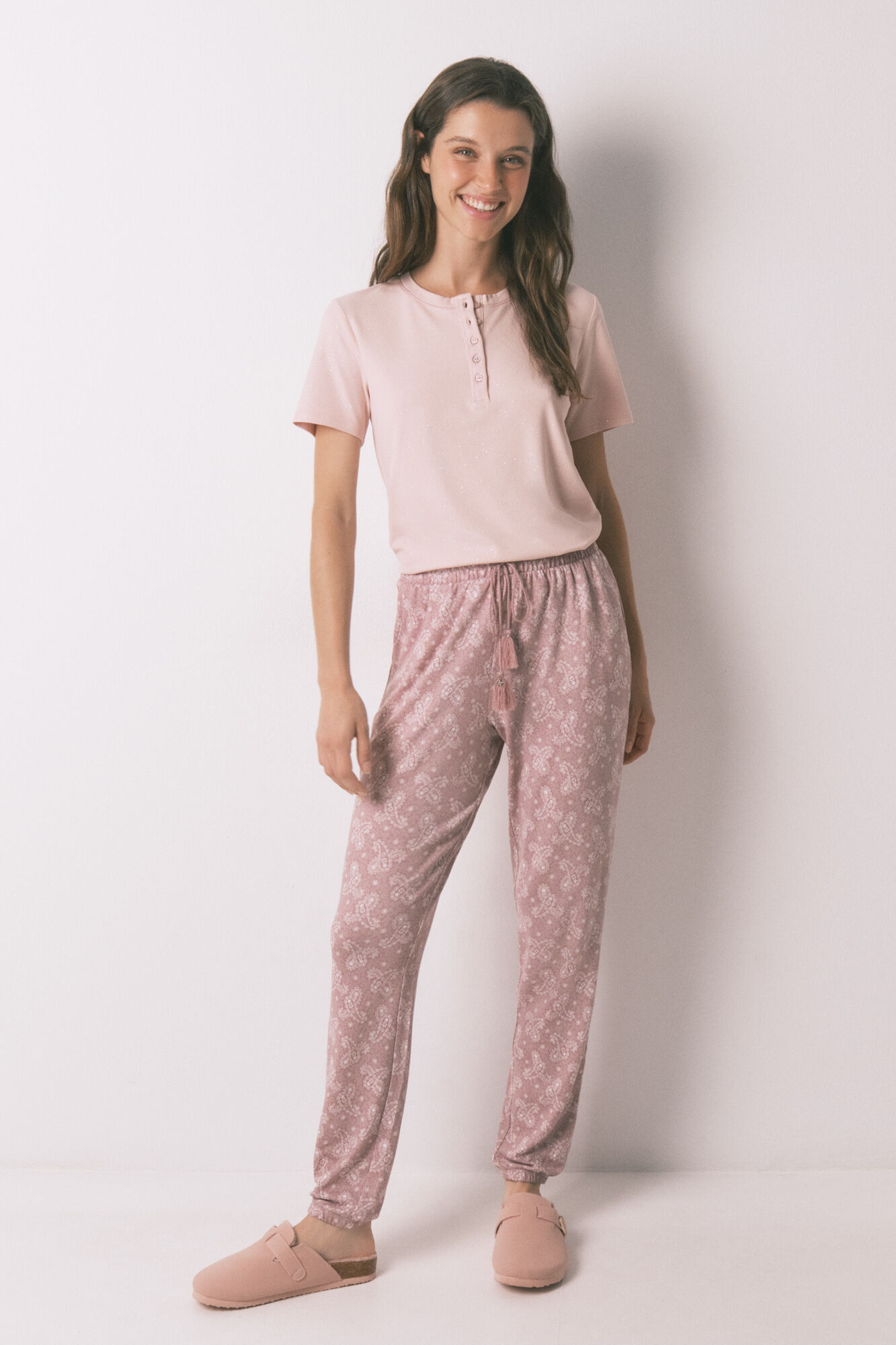 Women'secret Long warm jersey-knit trouser in soft pink paisley