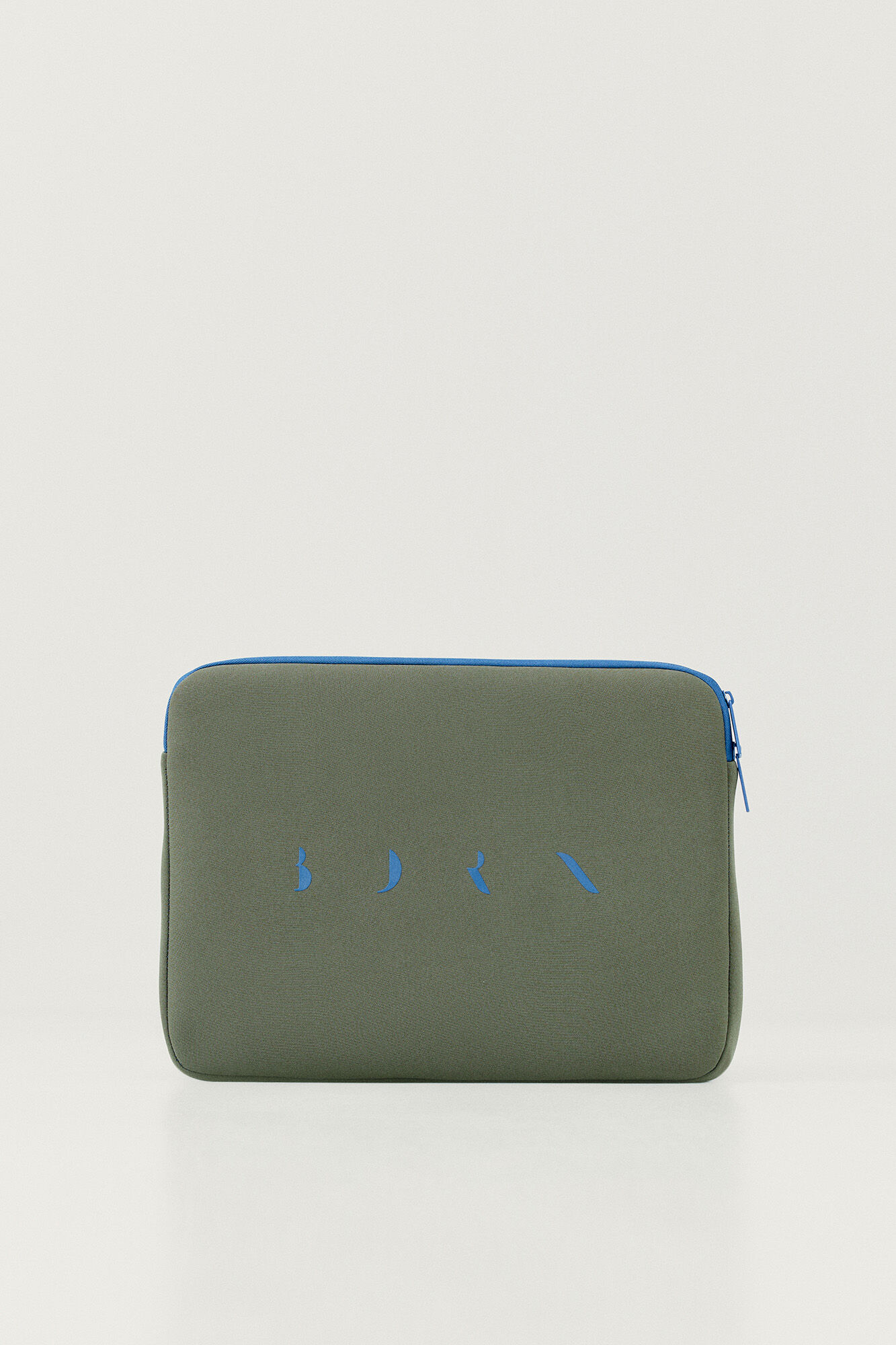 Born Living Yoga Geborener Fall