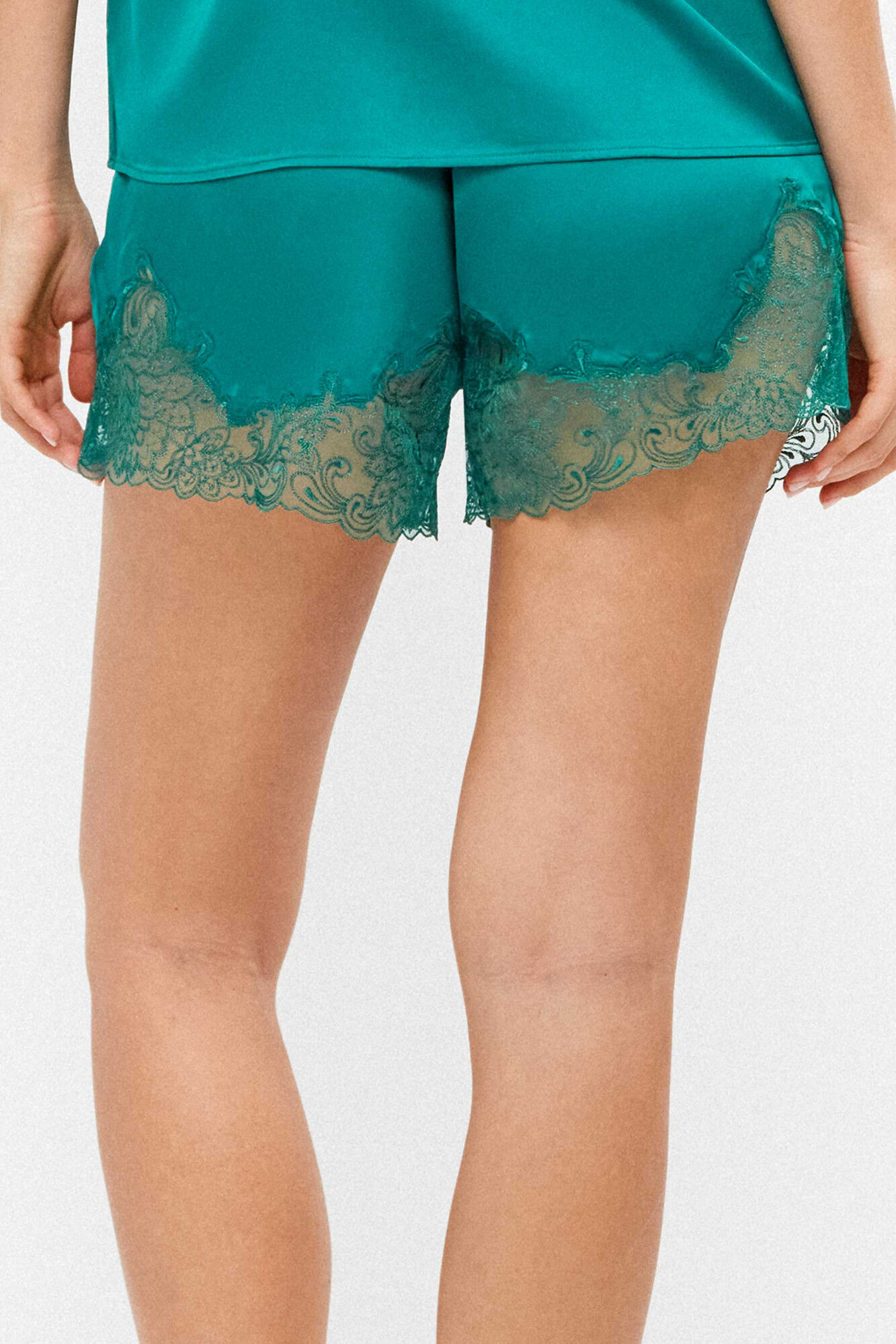 Gisela Spitzen-Dessous-Shorts mit Stickerei