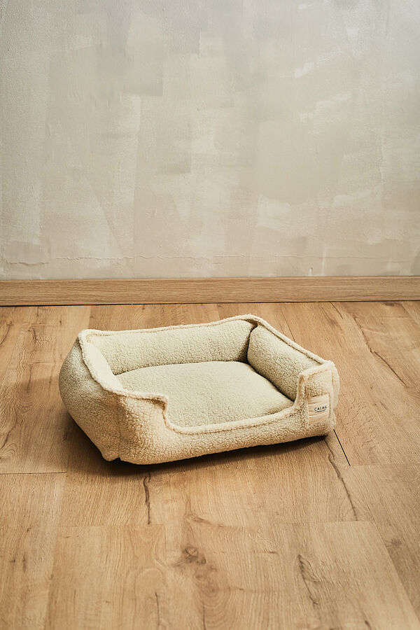 Calma House Henry ecru pet bed with removable cover printed