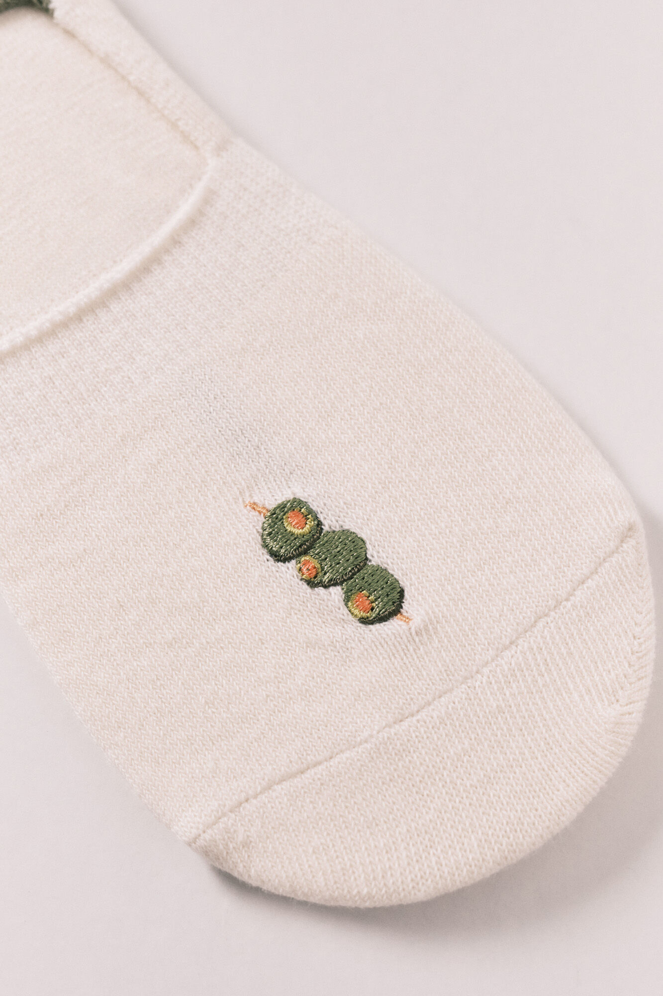 Women'secret Calcetines invisibles bordado aceitunas