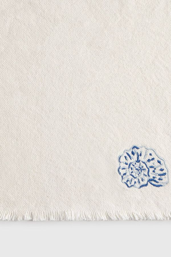 Textura Embroidered placemat blue