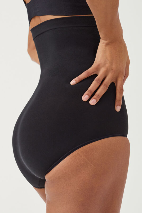 Womensecret Nude high waist shaping panty. SPANX black