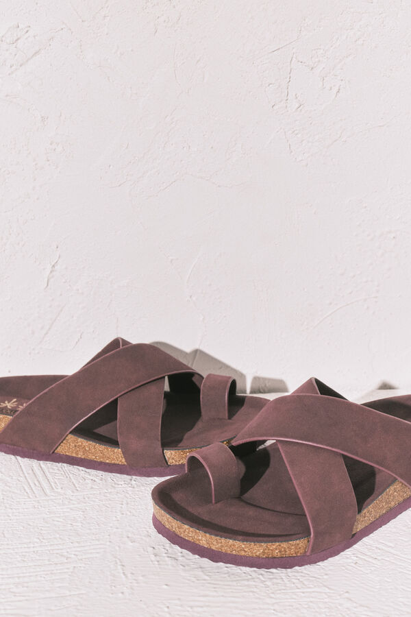 Women'secret Burgundy cross-strap bio sandals printed