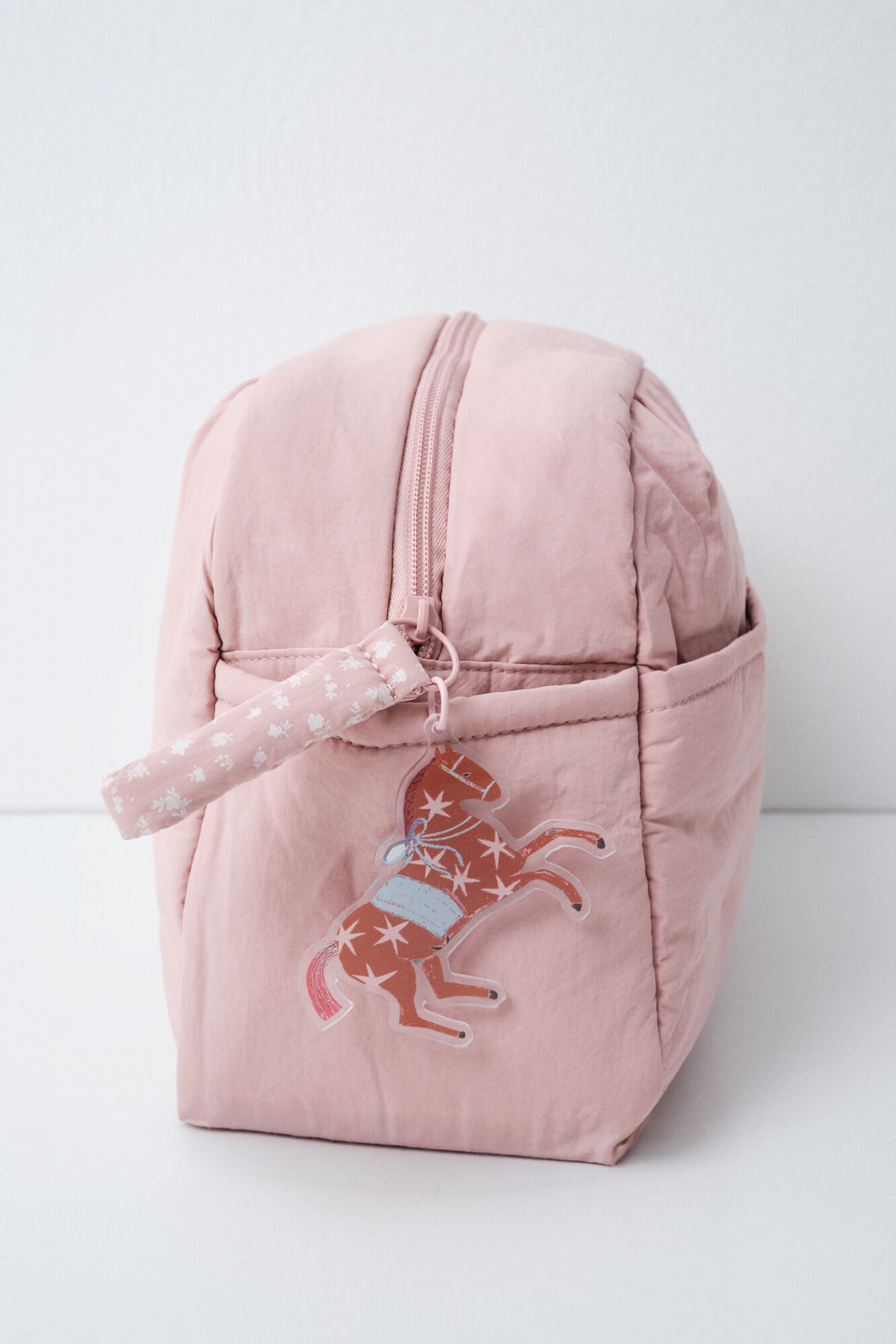 Women'secret Pink puffer large vanity case