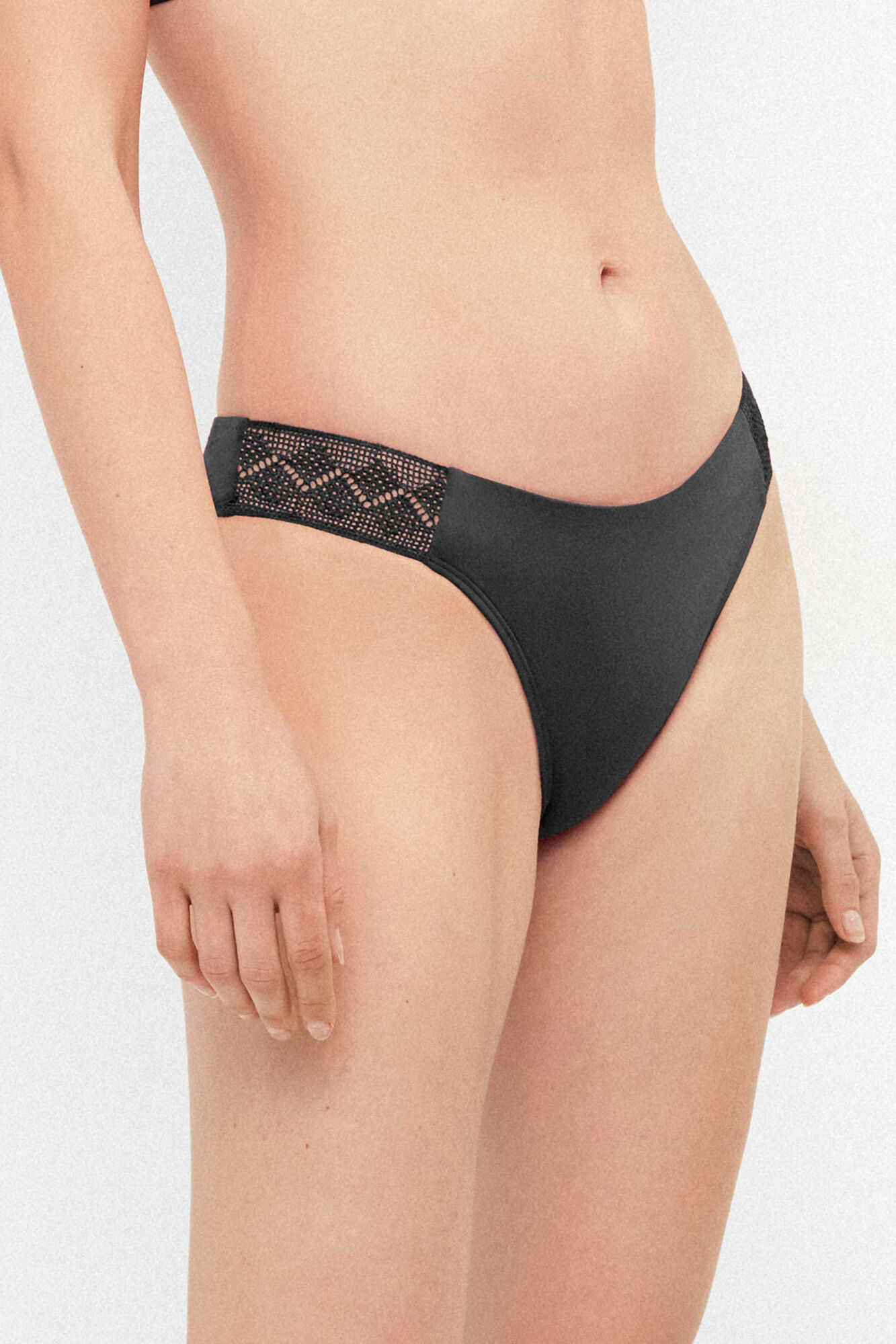 Gisela Bikini-H&ouml;schen mit Spitzendetails an den Seiten