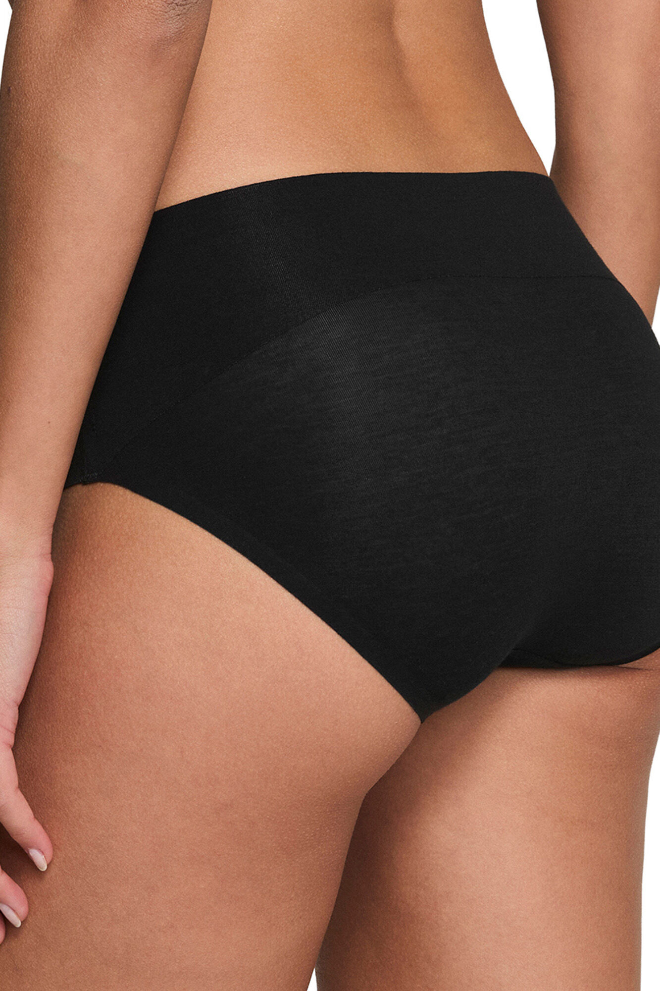 Spanx Unsichtbarer figurformender Baumwoll-Slip