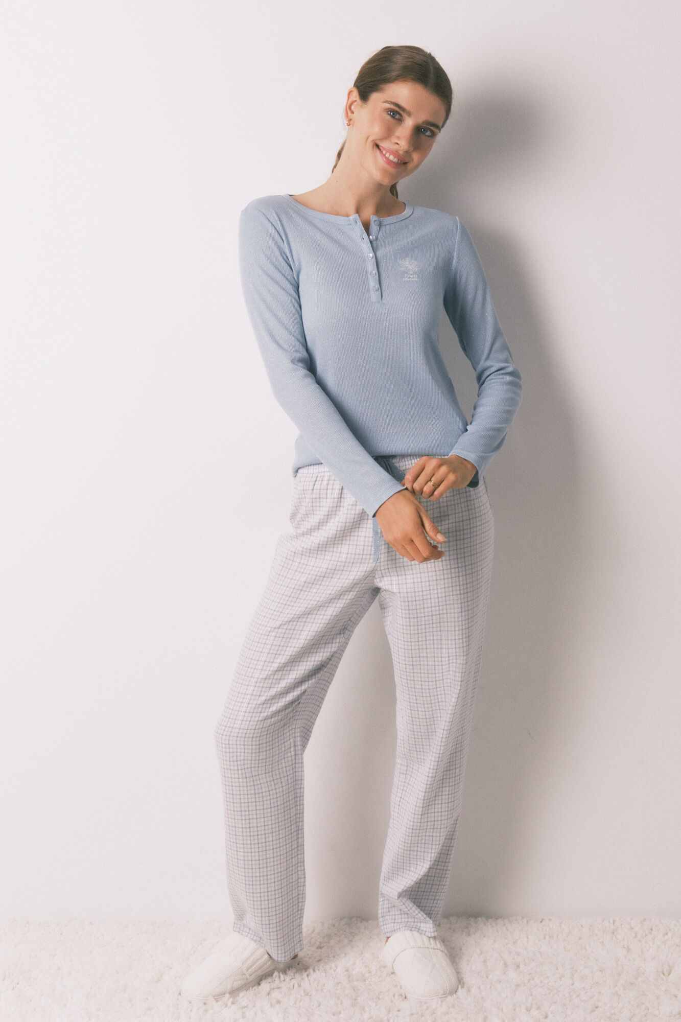 Women'secret Long blue checkered pajamas with a shiny effect