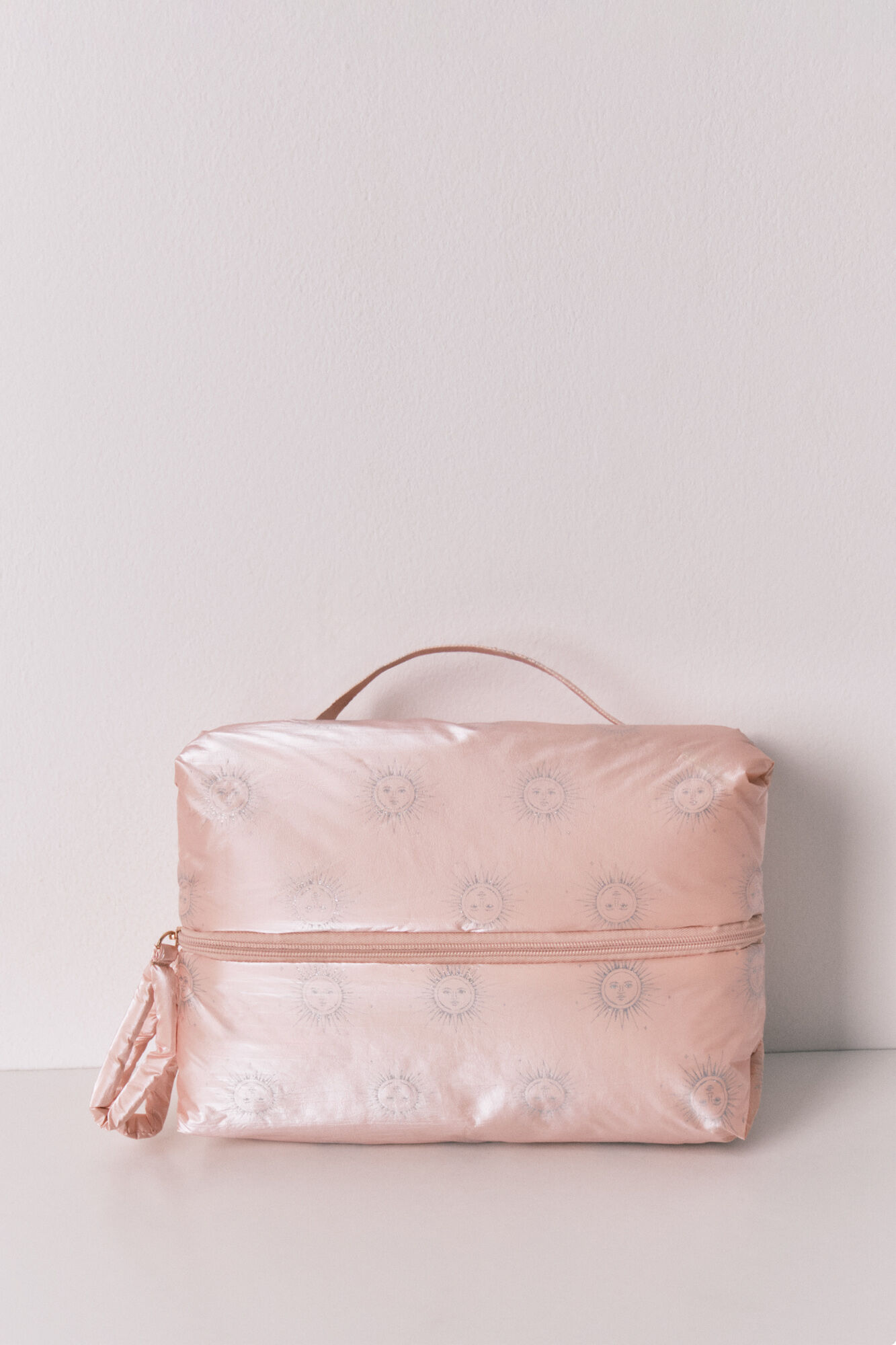 Women'secret Large pink puffer satin-finish vanity case