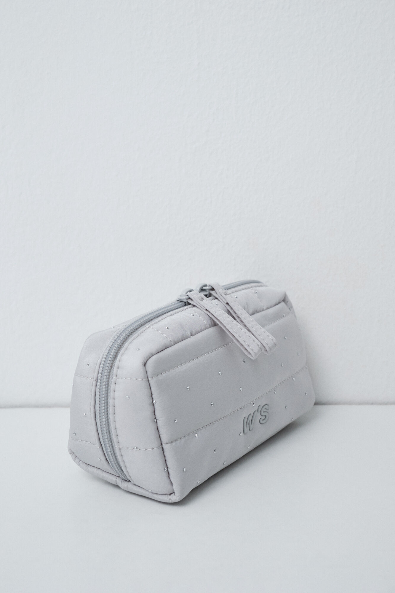 Women'secret Trousse de toilette portefeuille petite matelass&eacute;e grise
