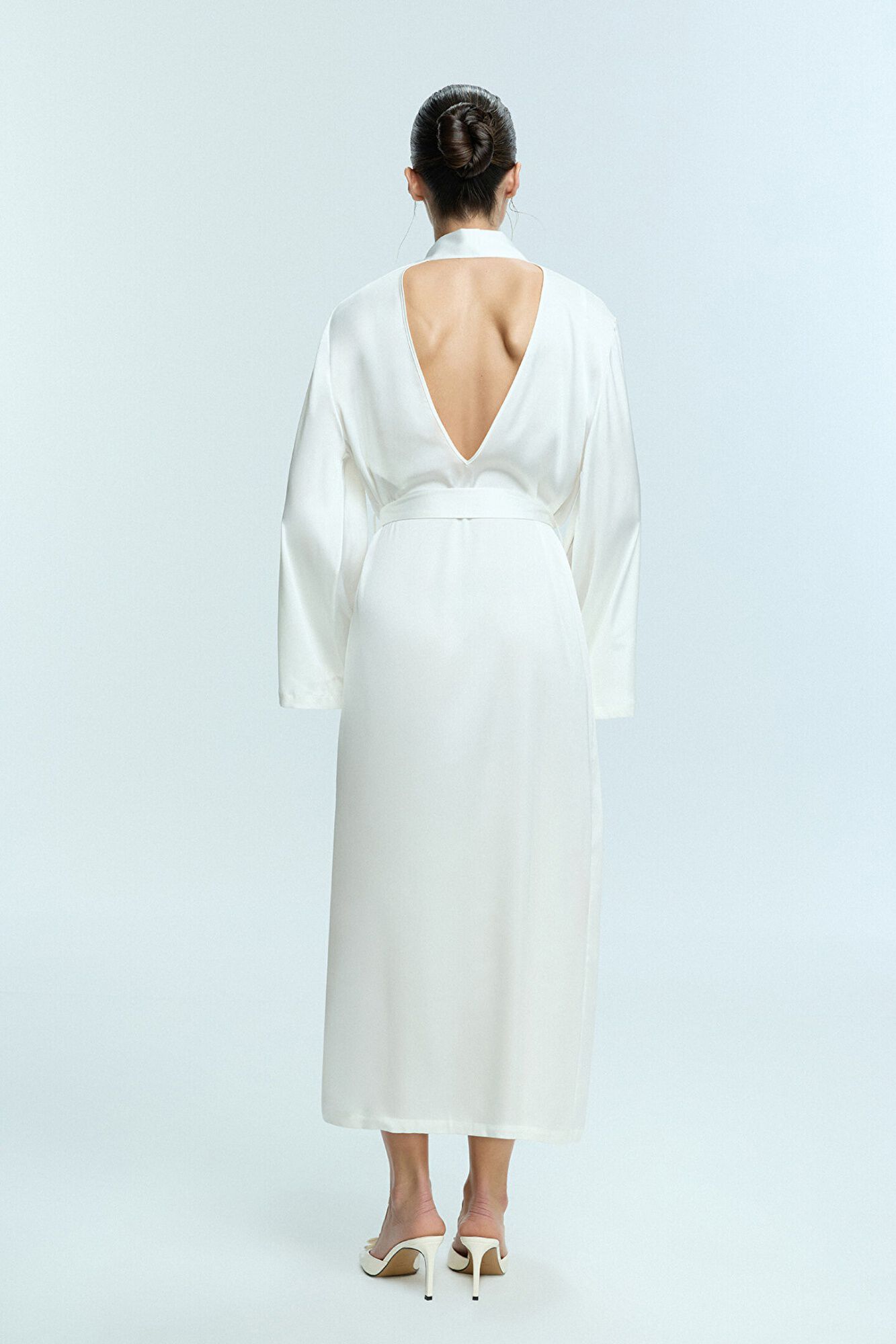 Penti Robe comprida e cinto de cetim noiva