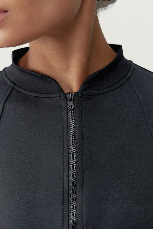 Born Living Yoga Leila-Jacke Schwarz