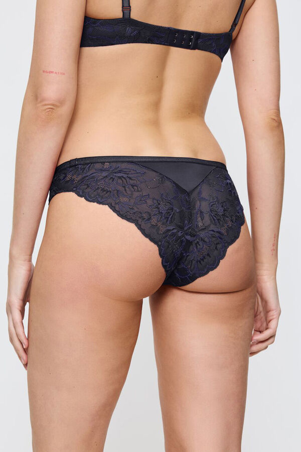 Triumph Braga brasile&ntilde;a con encaje gris